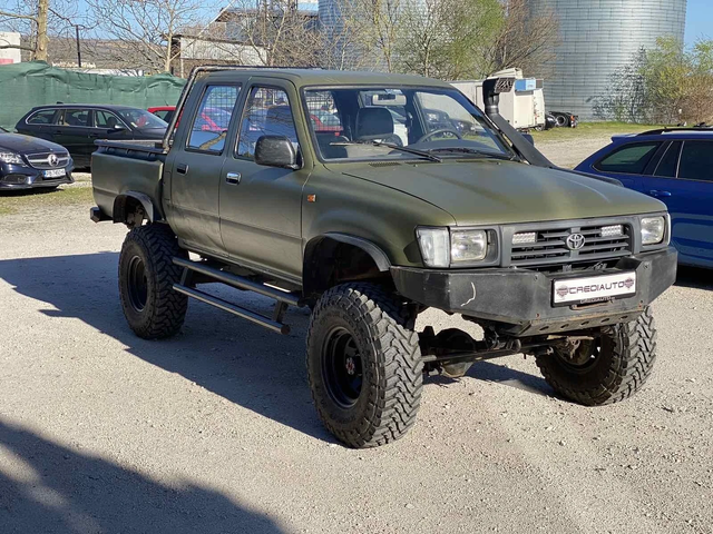 Toyota Hilux 2.4D - автомобили, коли, обяви за нови и употребявани 2