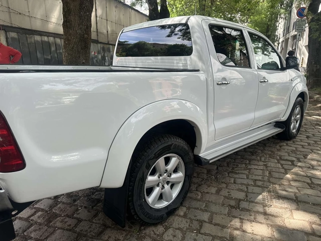 Toyota Hilux - автомобили, коли, обяви за нови и употребявани 2