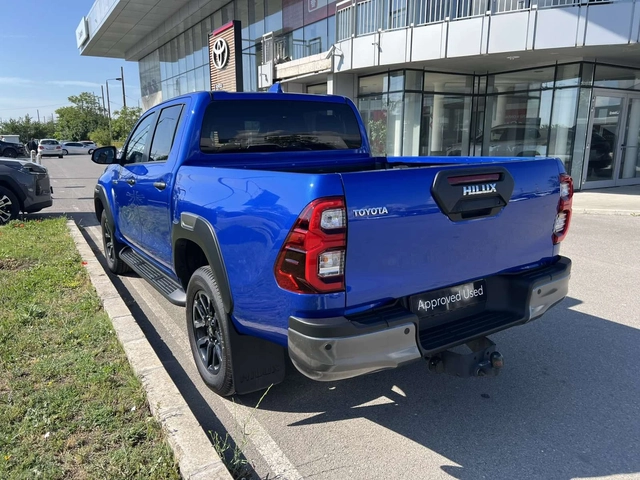 Toyota Hilux 2.8D 6АТ INVINCIBLE - автомобили, коли, обяви за нови и употребявани 6