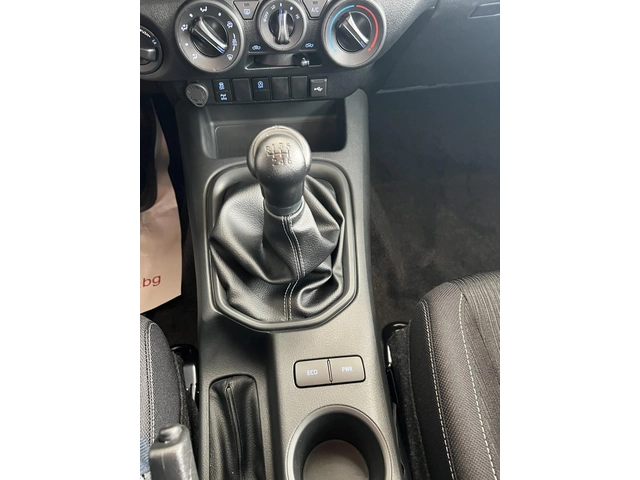 Toyota Hilux 2.8D 6MT Comfort - автомобили, коли, обяви за нови и употребявани 15