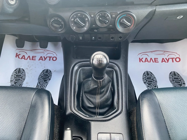 Toyota Hilux 2.4 D, MT - автомобили, коли, обяви за нови и употребявани 15