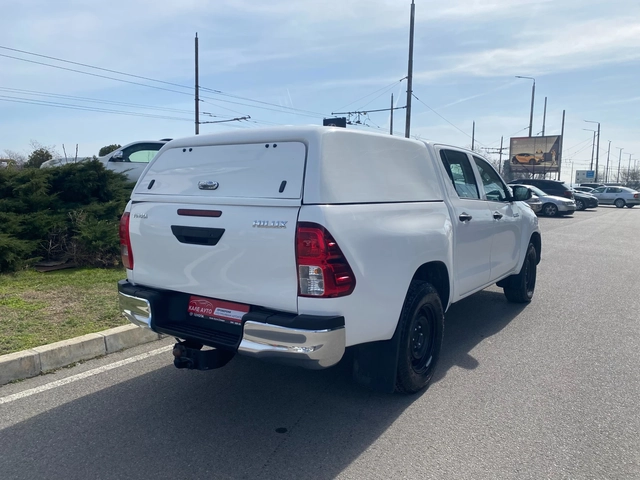 Toyota Hilux 2.4 D, MT - автомобили, коли, обяви за нови и употребявани 2