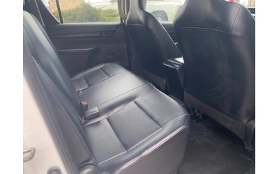 Toyota Hilux 2.4 D, MT - автомобили, коли, обяви за нови и употребявани 10