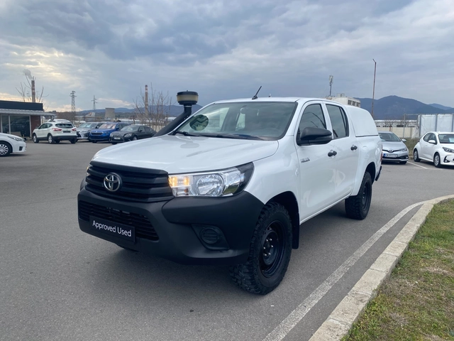 Toyota Hilux 2.4 D, MT - автомобили, коли, обяви за нови и употребявани 2