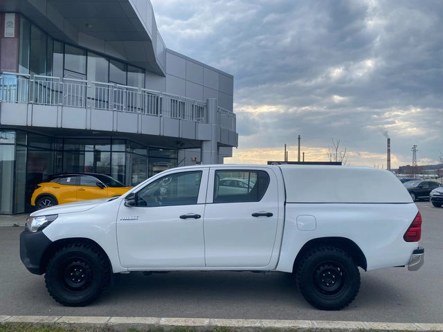 Toyota Hilux 2.4 D, MT - автомобили, коли, обяви за нови и употребявани 3