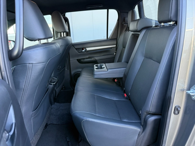 Toyota Hilux - автомобили, коли, обяви за нови и употребявани 12
