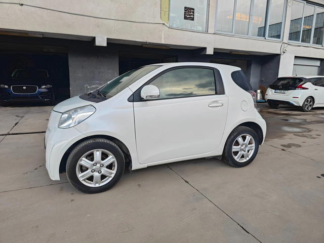 Toyota IQ 1.0VVTI АВТОМАТИК КЛИМАТИК SOL - автомобили, коли, обяви за нови и употребявани 4