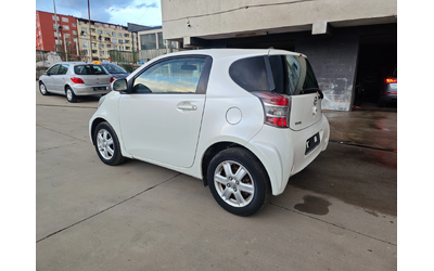 Toyota IQ 1.0VVTI АВТОМАТИК КЛИМАТИК SOL - автомобили, коли, обяви за нови и употребявани 6