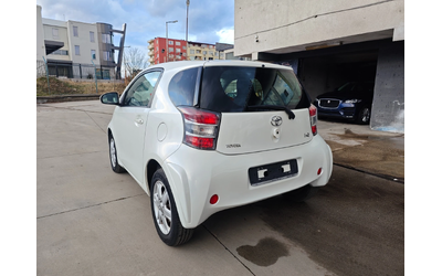 Toyota IQ 1.0VVTI АВТОМАТИК КЛИМАТИК SOL - автомобили, коли, обяви за нови и употребявани 7