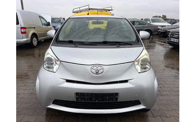 toyota-iq - 2