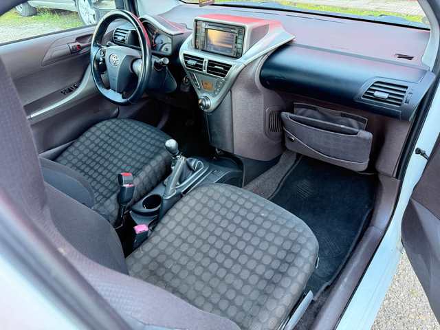 Toyota IQ INDIVIDUAL* Sport* Без Аналог в България! - автомобили, коли, обяви за нови и употребявани 12