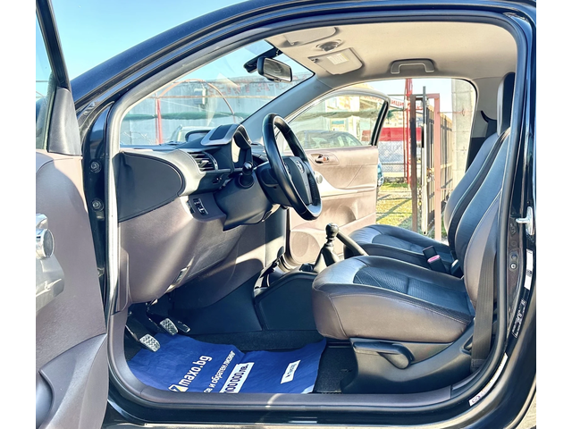 Toyota IQ 1.4 D4D 90HP - автомобили, коли, обяви за нови и употребявани 8