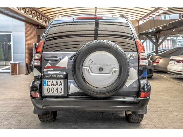 Toyota Land Cruiser 120/3.0D4d/Климатроник/Печка/6+1 - автомобили, коли, обяви за нови и употребявани 4