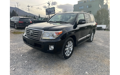 toyota-land-cruiser - 0