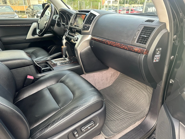 Toyota Land cruiser НАВИГАЦИЯ - автомобили, коли, обяви за нови и употребявани 10