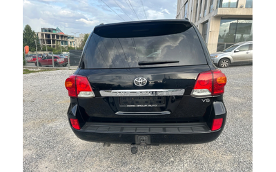 toyota-land-cruiser - 5