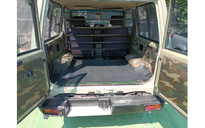 Toyota Land cruiser 2.4TD/4x4 - автомобили, коли, обяви за нови и употребявани 13