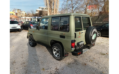 toyota-land-cruiser - 4