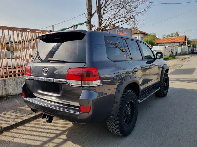Toyota Land cruiser J200 4, 500TDI V8 EURO5B - автомобили, коли, обяви за нови и употребявани 6