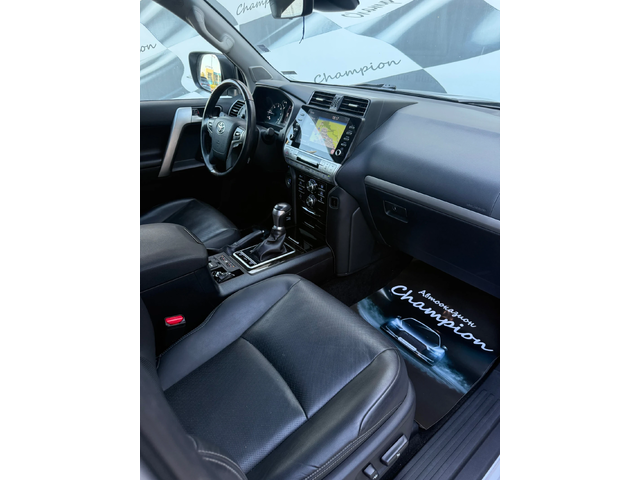 Toyota Land cruiser Топ Топ Топ - автомобили, коли, обяви за нови и употребявани 11