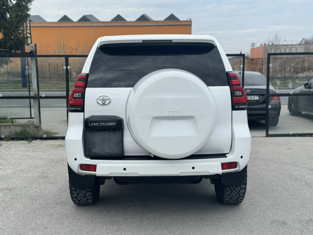 Toyota Land cruiser - автомобили, коли, обяви за нови и употребявани 5