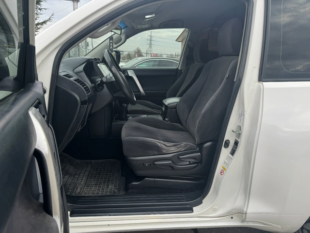 Toyota Land cruiser - автомобили, коли, обяви за нови и употребявани 8