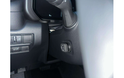 Toyota Land Land - автомобили, коли, обяви за нови и употребявани 9