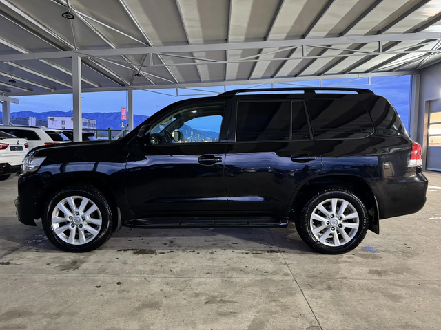 Toyota Land cruiser 200L* 4.5* 286ps* V8* 4x4* 7м* FACE/2021* КОЖА* - автомобили, коли, обяви за нови и употребявани 1