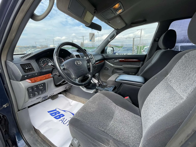 Toyota Land cruiser 3.0, D4D - автомобили, коли, обяви за нови и употребявани 10