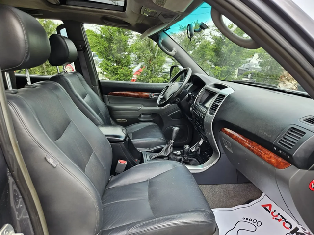 Toyota Land cruiser 3.0D4d-163кс= АВТОМАТ= ДЪЛГА БАЗА= ВЪЗДУХ= ШИБЕДАХ - автомобили, коли, обяви за нови и употребявани 12