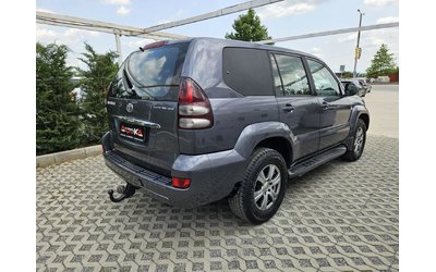 toyota-land-cruiser - 2
