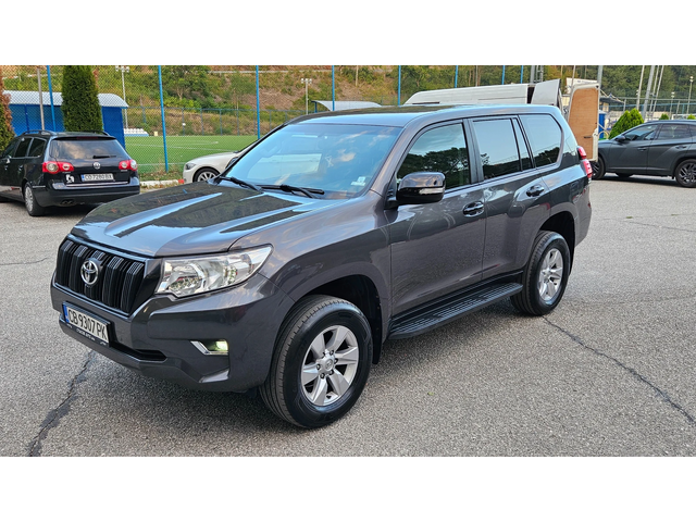 Toyota Land cruiser 2.8D4d NAVIG/AVTOMAT/FACELIFT/KEYLESS - автомобили, коли, обяви за нови и употребявани 1