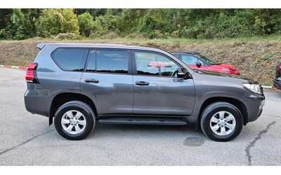 Toyota Land cruiser 2.8D4d NAVIG/AVTOMAT/FACELIFT/KEYLESS - автомобили, коли, обяви за нови и употребявани 6