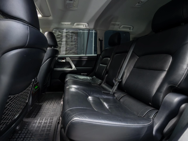 Toyota Land cruiser KAM* PANO* JBL* Обдухв* SHIKARI TUNING* CARBON* - автомобили, коли, обяви за нови и употребявани 7