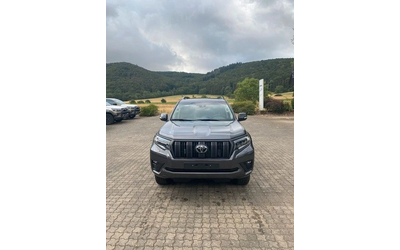 toyota-land-cruiser - 1