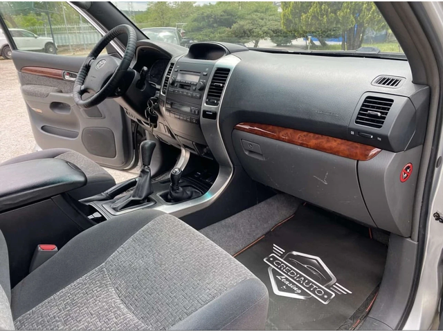 Toyota Land cruiser 3.0 D - автомобили, коли, обяви за нови и употребявани 8