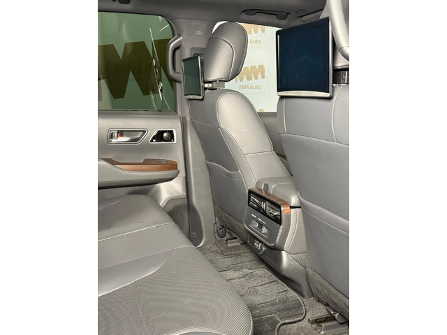 Toyota Land cruiser 300 * 10 speed shift - автомобили, коли, обяви за нови и употребявани 10