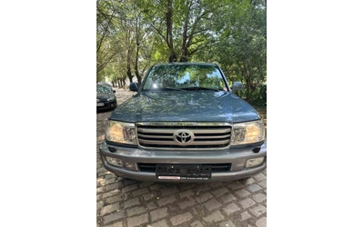 toyota-land-cruiser - 1