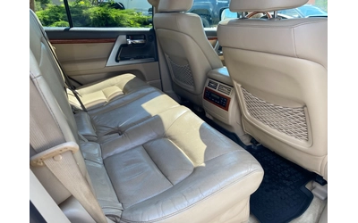 Toyota Land cruiser 200 4.5D-4D V8 Luxury - автомобили, коли, обяви за нови и употребявани 12
