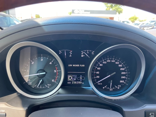 Toyota Land cruiser 200 4.5D-4D V8 Luxury - автомобили, коли, обяви за нови и употребявани 15