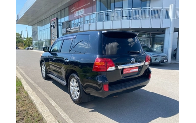 toyota-land-cruiser - 4