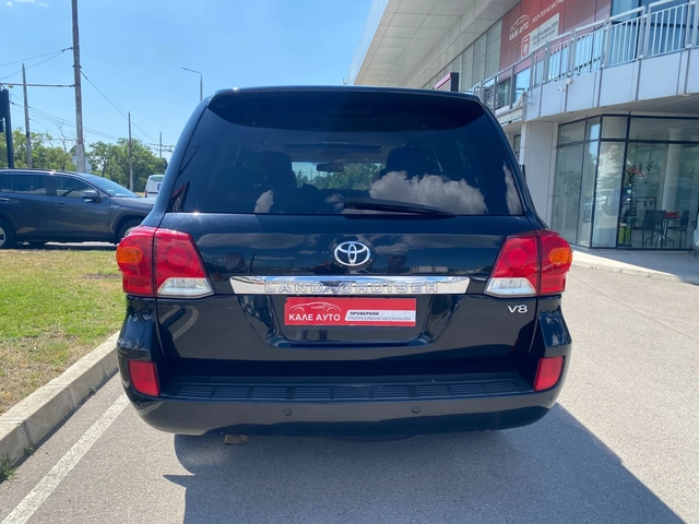 Toyota Land cruiser 200 4.5D-4D V8 Luxury - автомобили, коли, обяви за нови и употребявани 5