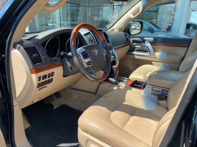 Toyota Land cruiser 200 4.5D-4D V8 Luxury - автомобили, коли, обяви за нови и употребявани 9