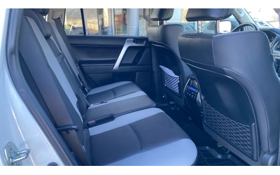 Toyota Land cruiser 150 2.8 D Black Edition - автомобили, коли, обяви за нови и употребявани 13