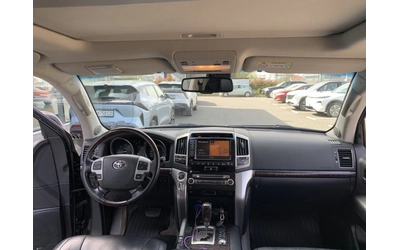 Toyota Land cruiser 200 4.5D-4D V8 Luxury - автомобили, коли, обяви за нови и употребявани 13