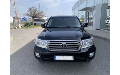toyota-land-cruiser - 1