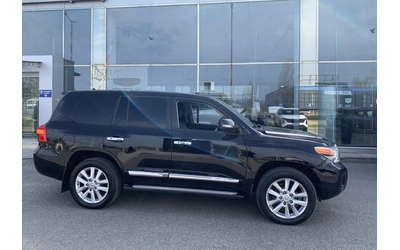 toyota-land-cruiser - 3