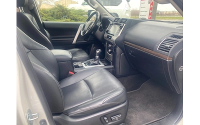 Toyota Land cruiser 150 2.8D Luxury - автомобили, коли, обяви за нови и употребявани 12
