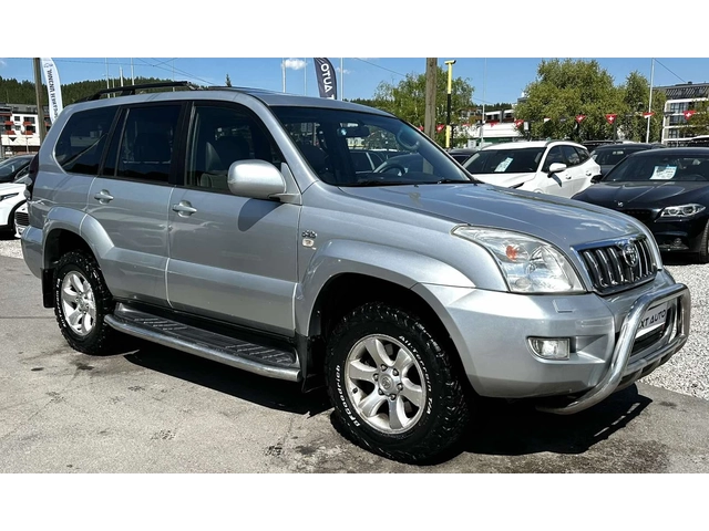 Toyota Land cruiser 3.0D-4D 166HP 4Х4 ШИБЕДАХ ПЕЧКА ПОДГРЕВ - автомобили, коли, обяви за нови и употребявани 2