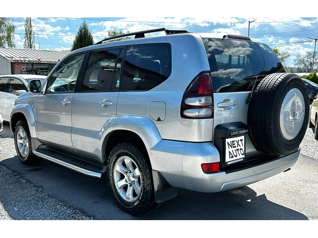 Toyota Land cruiser 3.0D-4D 166HP 4Х4 ШИБЕДАХ ПЕЧКА ПОДГРЕВ - автомобили, коли, обяви за нови и употребявани 6